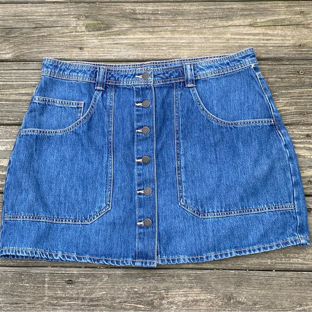 Old Navy Blue Denim Mini Skirt button down with pockets size 14